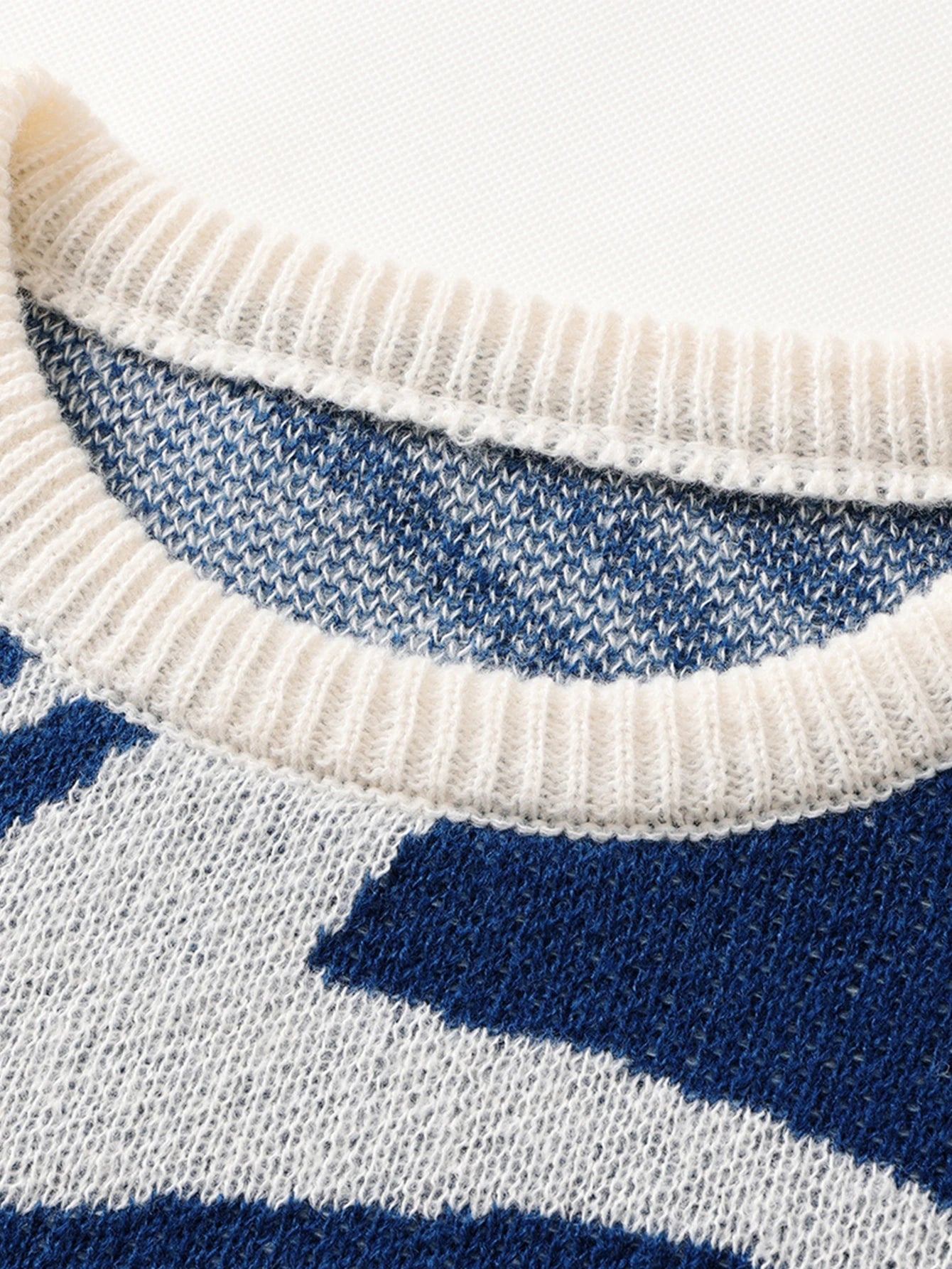 ROBBY Jacquard Maze Knitted Sweater